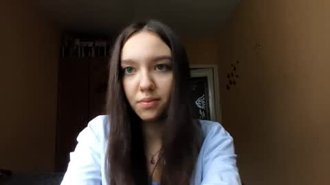 Snapshot of teganmeiser chatting on November 7, 9:31 am Kimi online show from November 7, 9:31 am