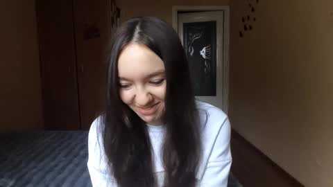 Snapshot of teganmeiser chatting on November 12, 9:42 am Kimi online show from November 12, 9:42 am