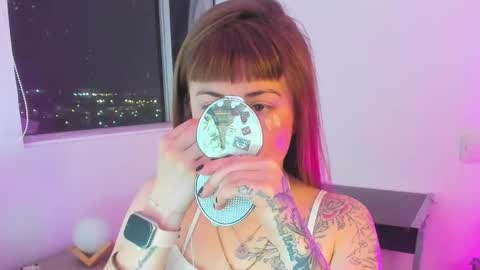 Snapshot of tekila__ chatting on April 9, 11:43 pm tekila__ online show from April 9, 11:43 pm