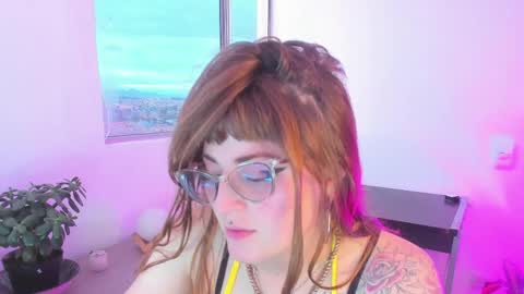 Snapshot of tekila__ chatting on April 11, 11:09 pm tekila__ online show from April 11, 11:09 pm