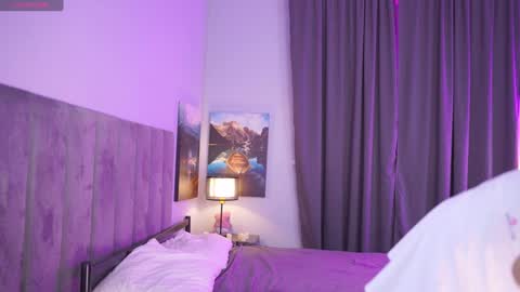 Tella online show from November 8, 10:15 am