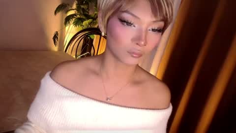 Snapshot of temptation_ashley chatting on August 3, 7:50 pm temptation_ashley online show from August 3, 7:50 pm