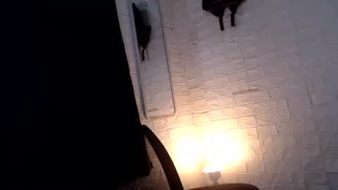 Snapshot of tempting_jon chatting on November 11, 7:03 pm tempting_jon online show from November 11, 7:03 pm