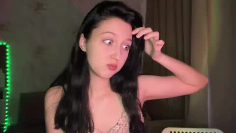 temptingvision online show from April 16, 9:43 am