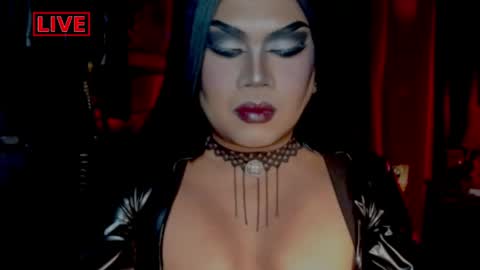 Snapshot of temptress_cocoxxx chatting on June 7, 12:15 am Mistress Coco online show from June 7, 12:15 am