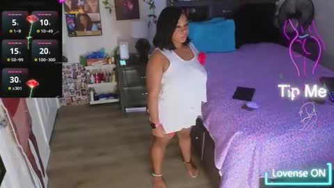 Snapshot of temptressbeauty24 chatting on October 21, 3:18 am Gaia online show from October 21, 3:18 am