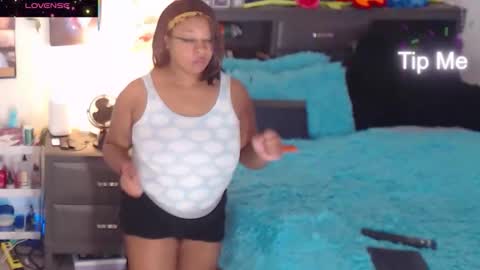 Snapshot of temptressbeauty24 chatting on November 13, 5:50 am Gaia online show from November 13, 5:50 am