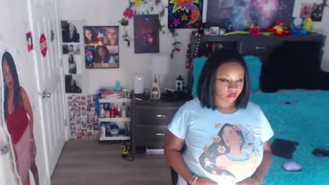 Snapshot of temptressbeauty24 chatting on November 17, 5:13 am Gaia online show from November 17, 5:13 am