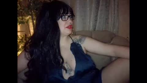 talia i m  french girl online show from May 10, 11:26 am