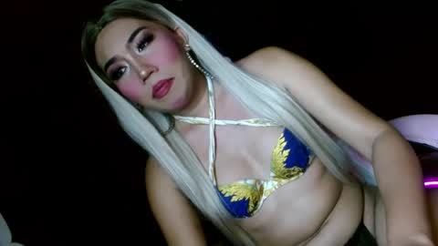 temptressxx_69 online show from July 17, 12:23 pm