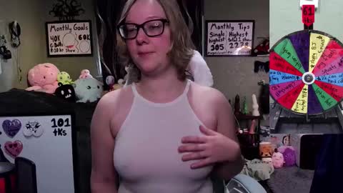 Pixie and Tentacle Overlord online show from February 12, 7:24 pm