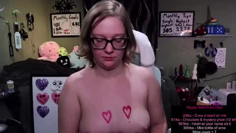 Pixie and Tentacle Overlord online show from February 15, 8:22 am