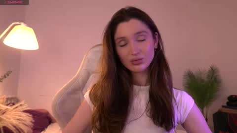 Snapshot of tenderbabyy chatting on November 27, 10:06 am Amina online show from November 27, 10:06 am