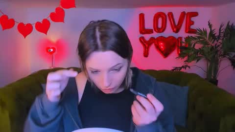 Snapshot of tendermeow chatting on February 11, 1:38 pm Lisa online show from February 11, 1:38 pm