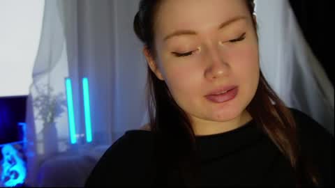 tendre_amelia online show from June 3, 8:39 am