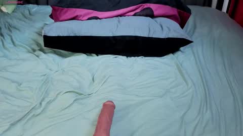 Tendrepoison online show from January 14, 10:32 am