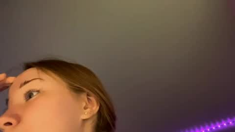 Snapshot of teneshaalthiser chatting on April 12, 6:13 pm Hello My name is Ida I will be very glad to see you 3 online show from April 12, 6:13 pm