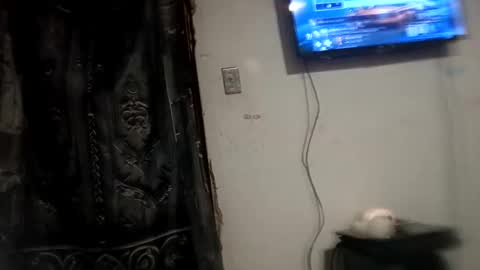 Snapshot of tenexp2059 chatting on May 15, 8:43 am tenexp2059 online show from May 15, 8:43 am