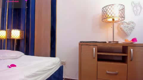 Snapshot of tenny_shy chatting on July 13, 7:16 pm TennyShy online show from July 13, 7:16 pm