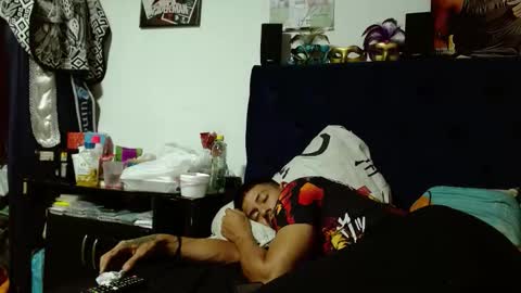 Snapshot of teoyes_ chatting on February 24, 6:17 pm teoyes_ online show from February 24, 6:17 pm