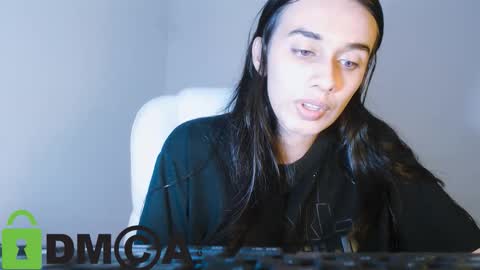 Snapshot of ter23m chatting on December 14, 4:07 am Lisa online show from December 14, 4:07 am