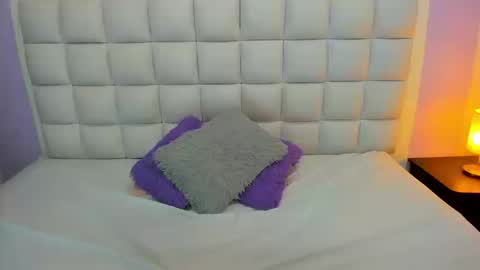 Teresa online show from March 20, 2:33 pm