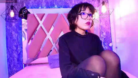 Terra Elowen online show from October 21, 11:33 am