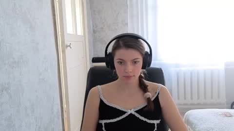 Anny Simpson online show from October 17, 4:26 am