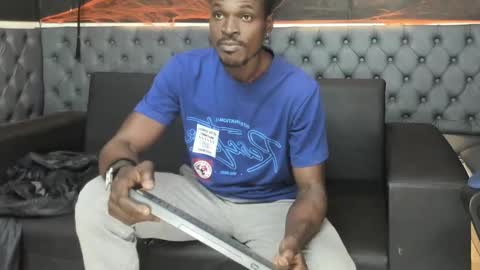 terranze_z online show from October 20, 7:25 pm