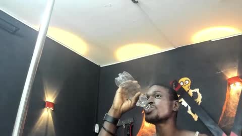 terranze_z online show from October 21, 7:58 pm