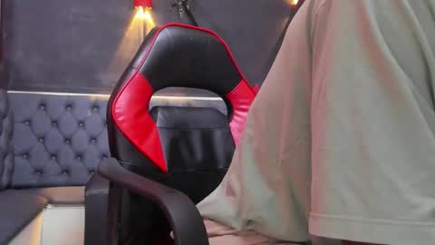 Snapshot of terranze_z chatting on March 12, 9:21 pm terranze_z online show from March 12, 9:21 pm