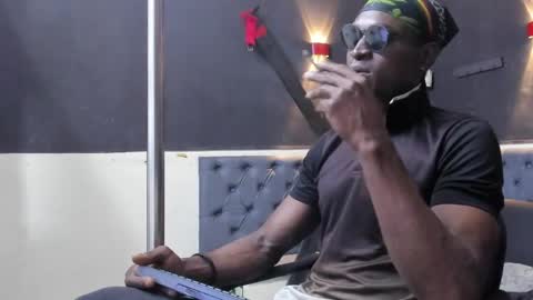 Snapshot of terranze_z chatting on March 29, 7:47 pm terranze_z online show from March 29, 7:47 pm