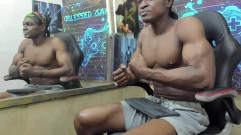 Snapshot of terranze_z chatting on April 6, 11:33 am terranze_z online show from April 6, 11:33 am