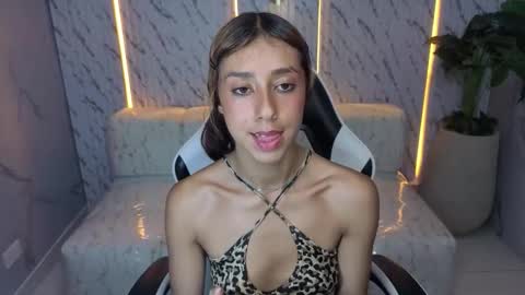 Online 800 to 1400 online show from October 25, 1:46 am