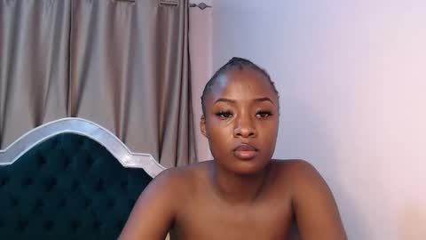 Tacy online show from February 25, 4:42 pm