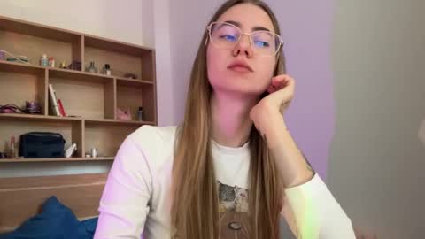 tessa_calmness online show from April 10, 5:45 am