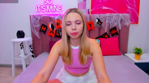 Tessa 3 online show from October 30, 1:29 am