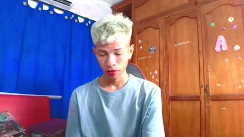 tessachains online show from February 23, 6:27 pm