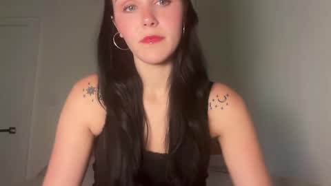 Snapshot of tessadovee chatting on September 15, 11:38 pm tessadovee online show from September 15, 11:38 pm