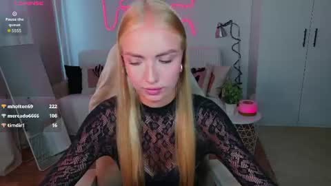 TessaHamilton online show from August 3, 9:04 am