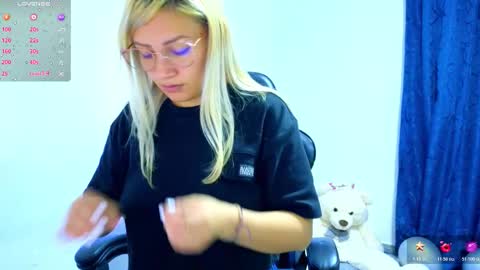 Tessy online show from February 11, 8:25 pm