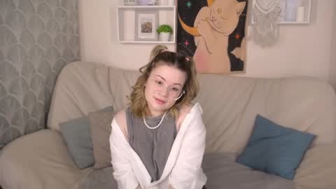 TESSA online show from December 28, 3:26 am
