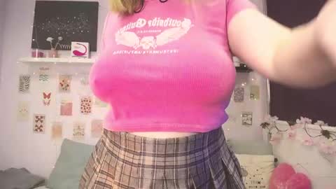 TESSA online show from February 1, 4:46 am