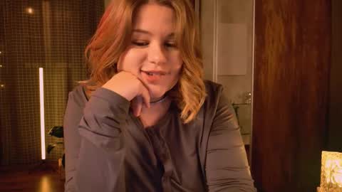TESSA online show from October 1, 7:31 pm