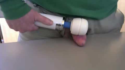 Test the Chat online show from December 5, 6:59 pm