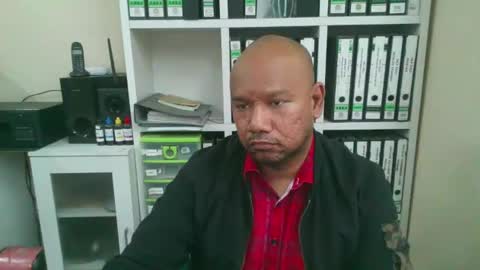 Snapshot of tested123 chatting on January 17, 8:34 am yours online show from January 17, 8:34 am