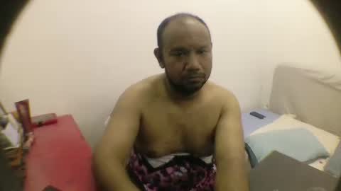 Snapshot of tested123 chatting on November 25, 3:01 pm yours online show from November 25, 3:01 pm