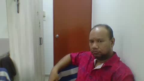 yours online show from February 26, 10:03 am