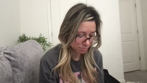 Daphne Summers online show from November 11, 3:34 pm