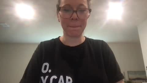 Daphne Summers online show from April 8, 7:03 pm